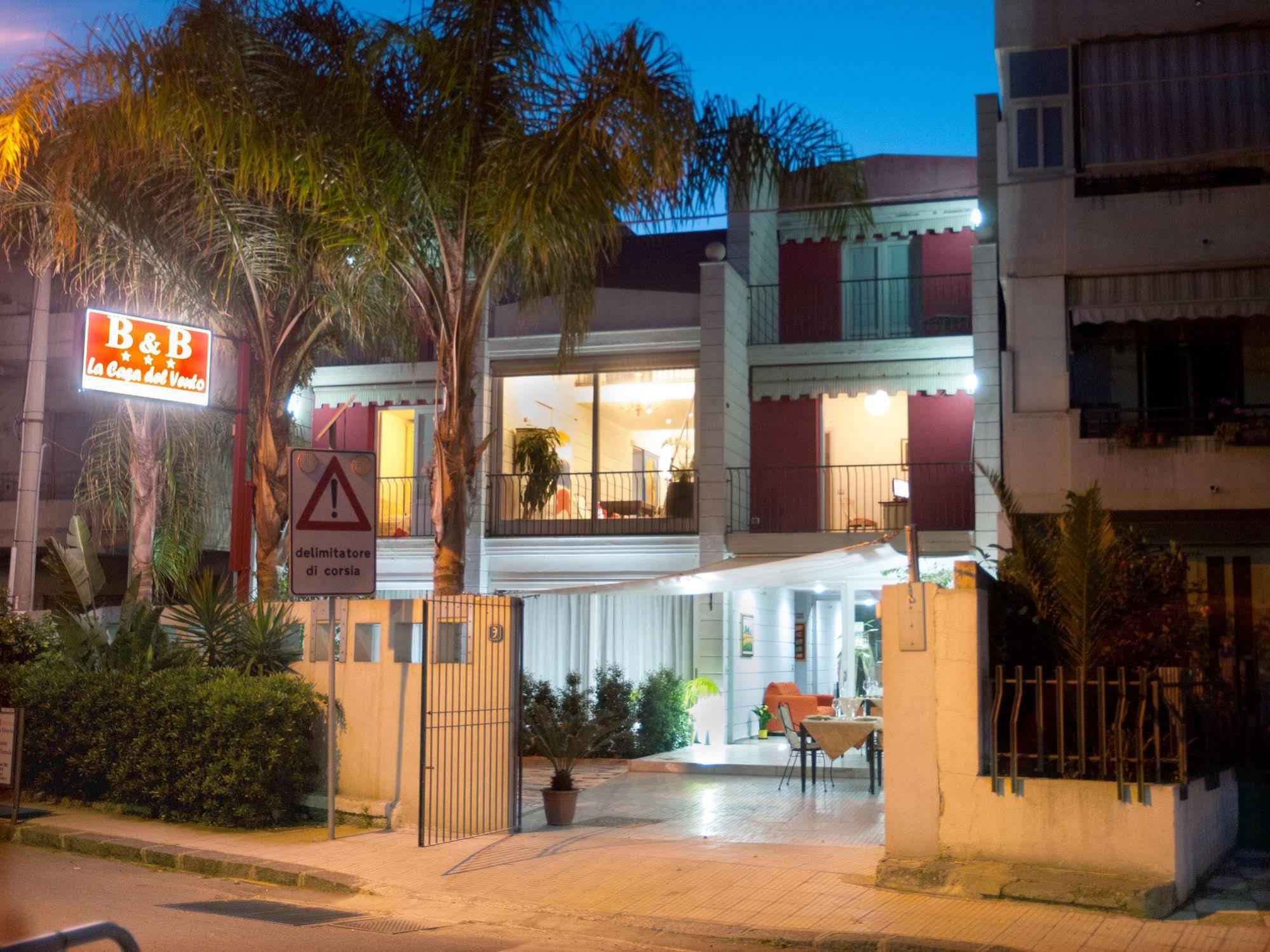 Casa Del Vento Bed and Breakfast Roccalumera Εξωτερικό φωτογραφία