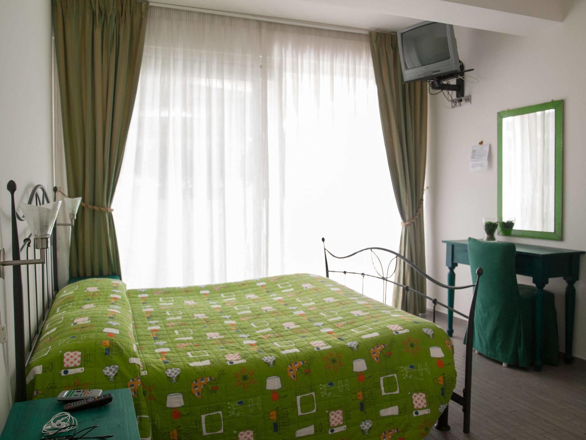 Casa Del Vento Bed and Breakfast Roccalumera Εξωτερικό φωτογραφία
